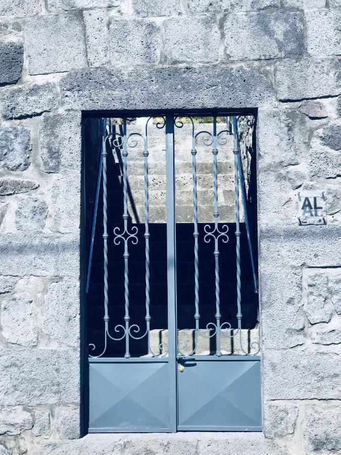Amu- Apartamentos Misterios Da Urzelina Bagian luar foto