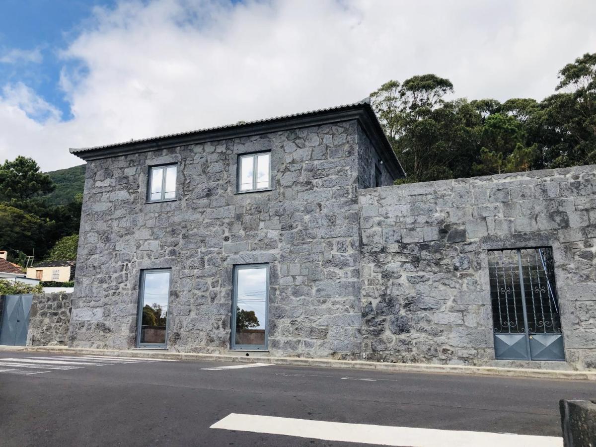 Amu- Apartamentos Misterios Da Urzelina Bagian luar foto