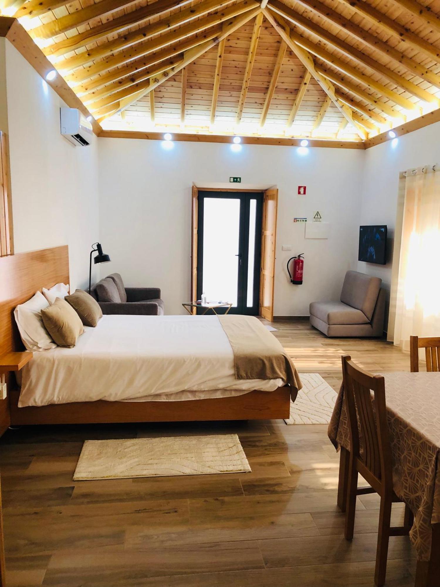 Amu- Apartamentos Misterios Da Urzelina Bagian luar foto