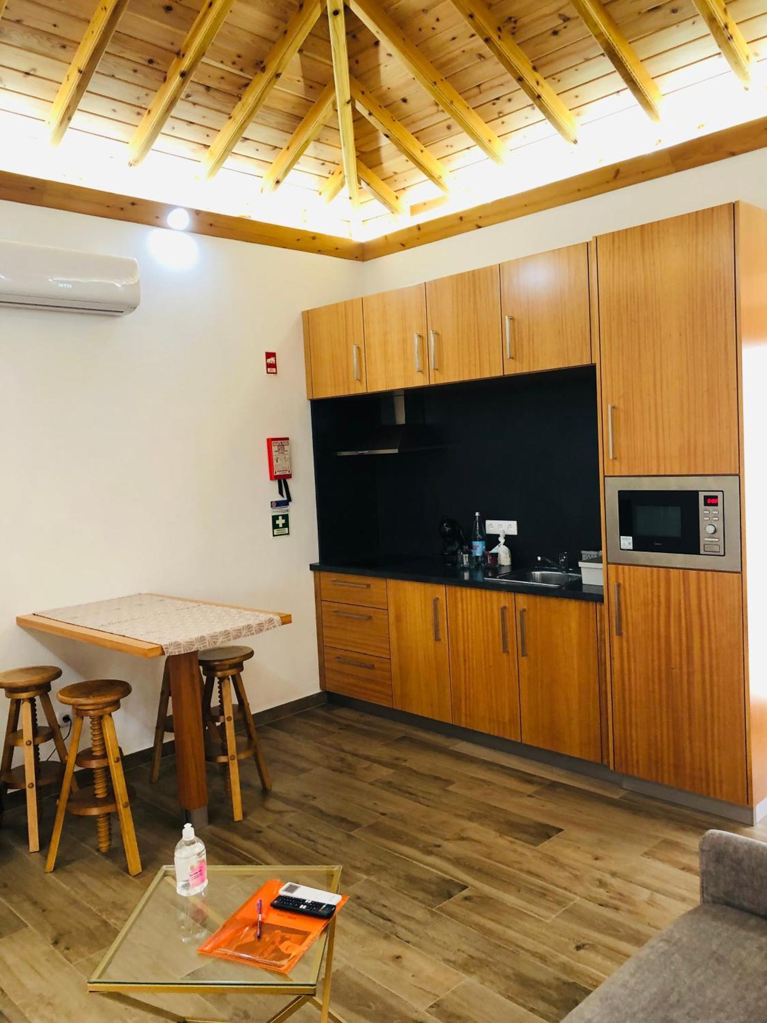 Amu- Apartamentos Misterios Da Urzelina Bagian luar foto